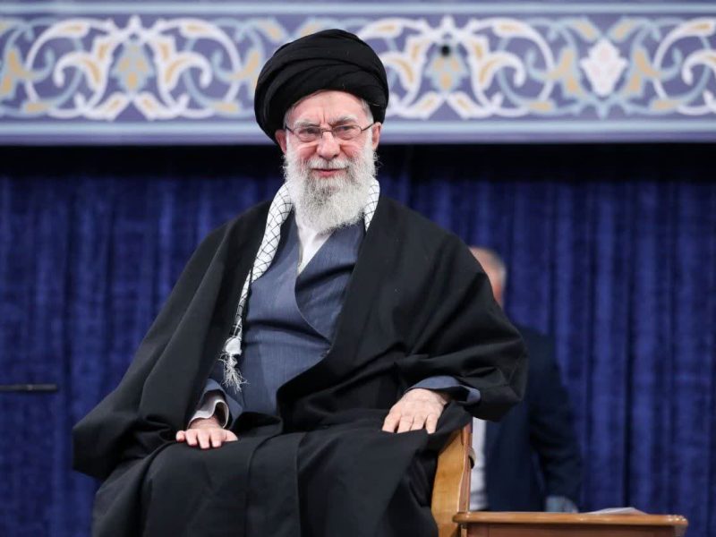 خامنه‌ای: طلب رحمت برای همه جان‌باختگان