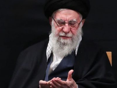 آیت الله خامنه ای رهبر معظم انقلاب به شهادت رسید