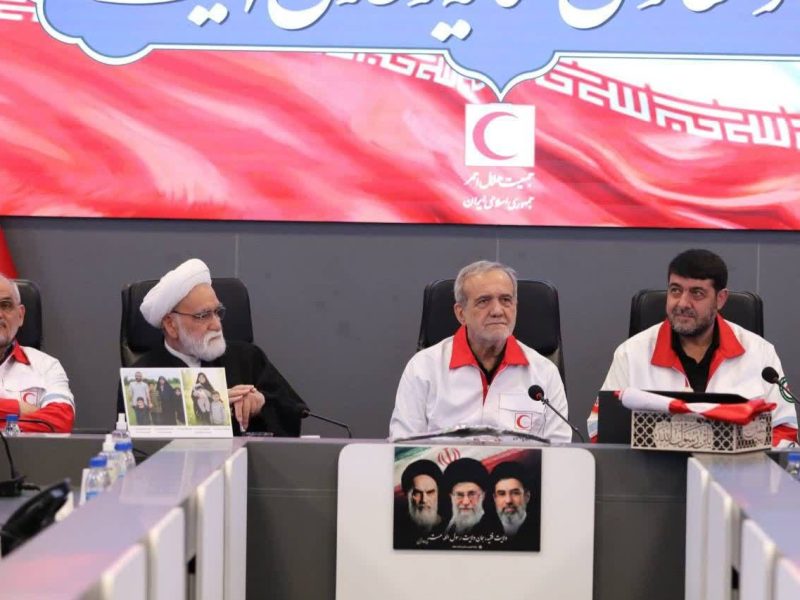 تقدیر پزشکیان از هلال‌احمر